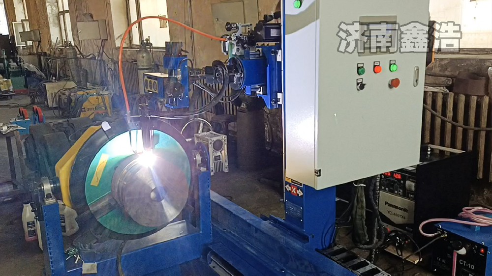 哈爾濱客戶訂購7軸氬弧自動(dòng)焊，環(huán)縫直縫雙焊接，成型美觀