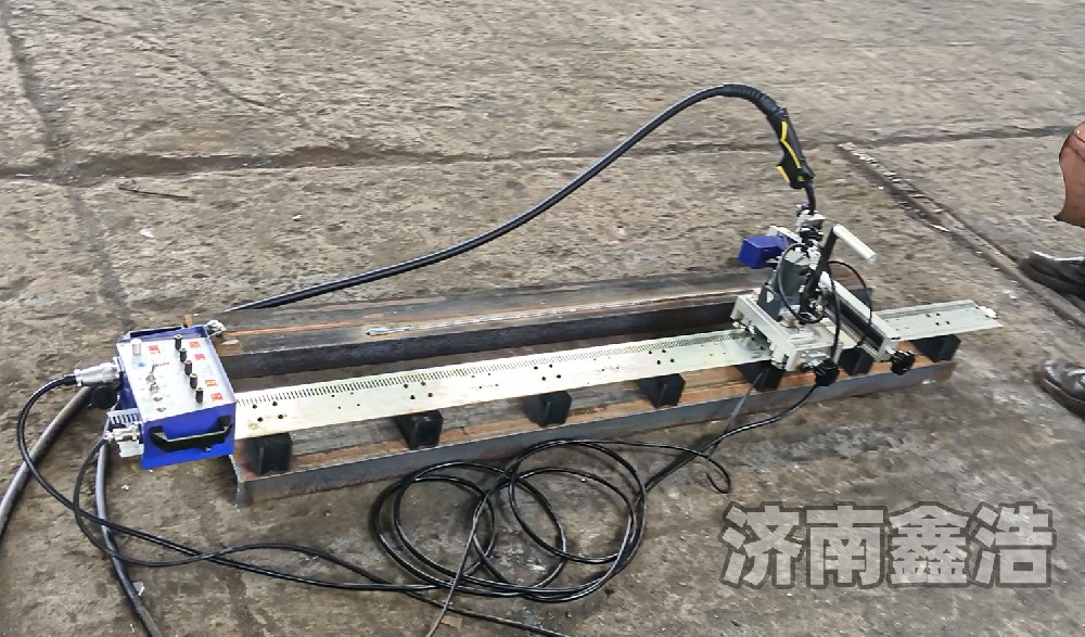 自動焊接小車，軟軌直軌多種規(guī)格，成型美觀