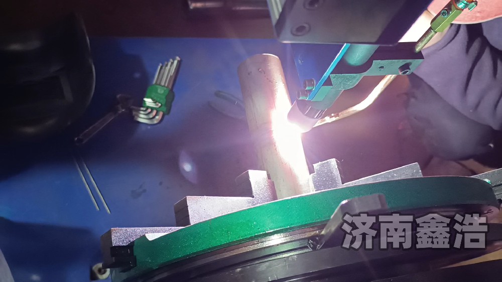 氬弧自動(dòng)焊設(shè)備1140，智能數(shù)控